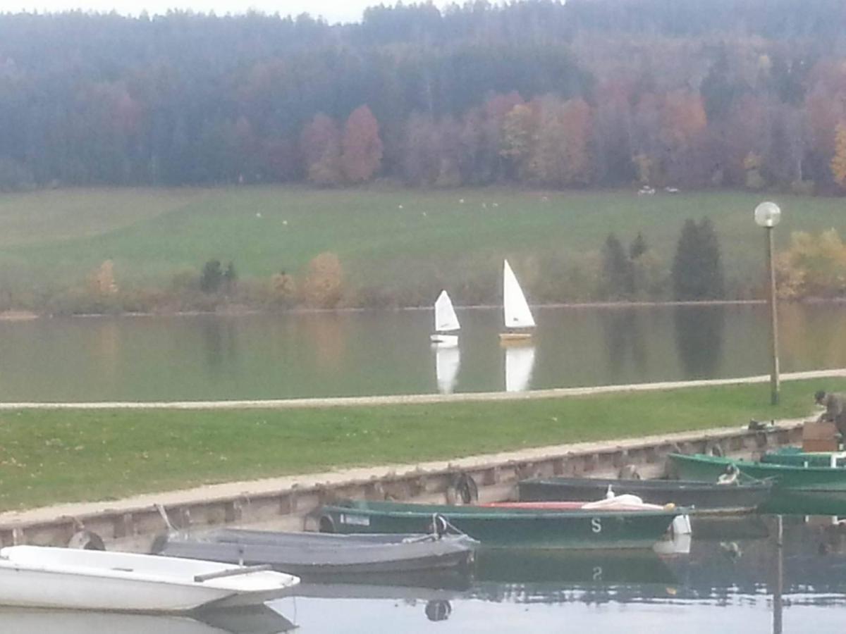 L'Ecrin Du Lac Saint-Point-Lac Exteriör bild